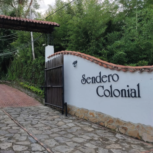 Sendero-Colonial